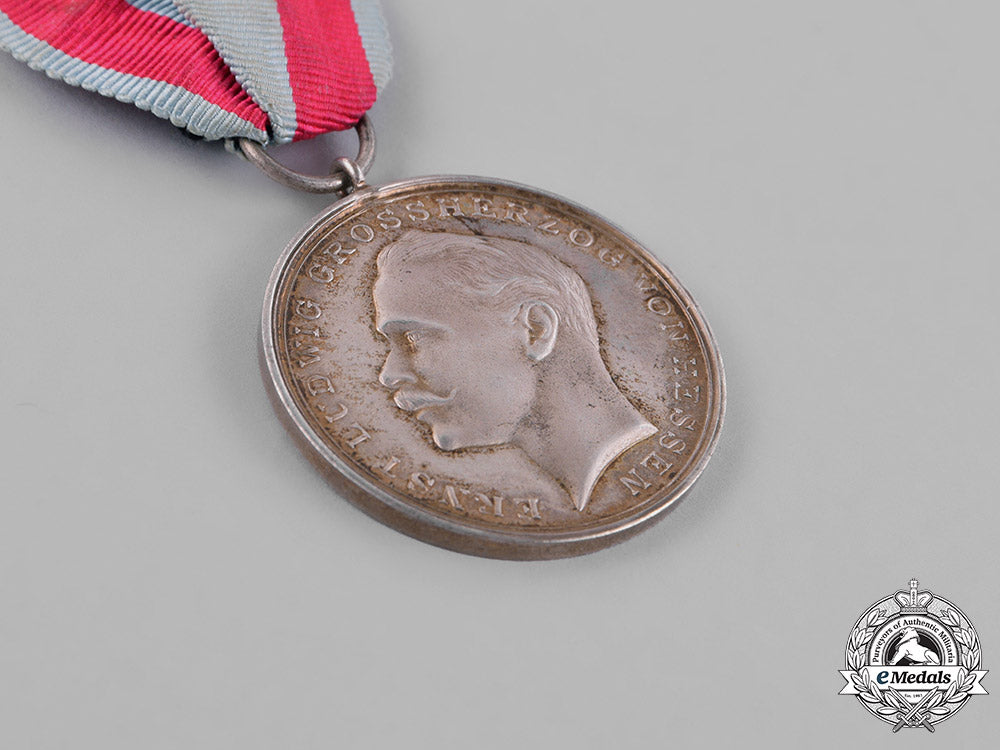 hesse-_darmstadt,_grand_duchy._a_silver_bravery_medal,_c.1917_m181_3007