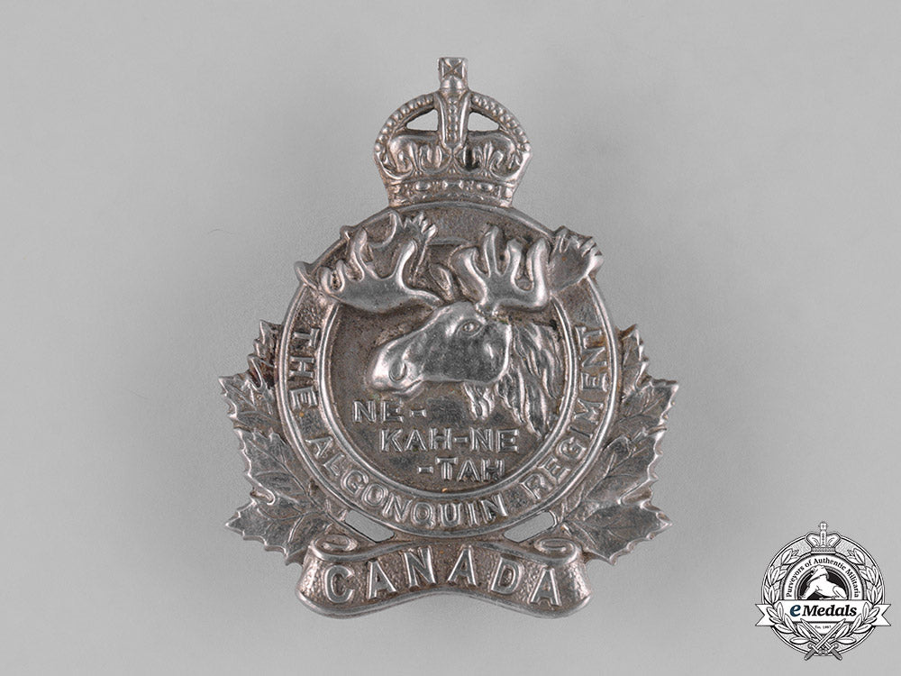 canada._an_algonquin_regiment_cap_badge_m181_3037