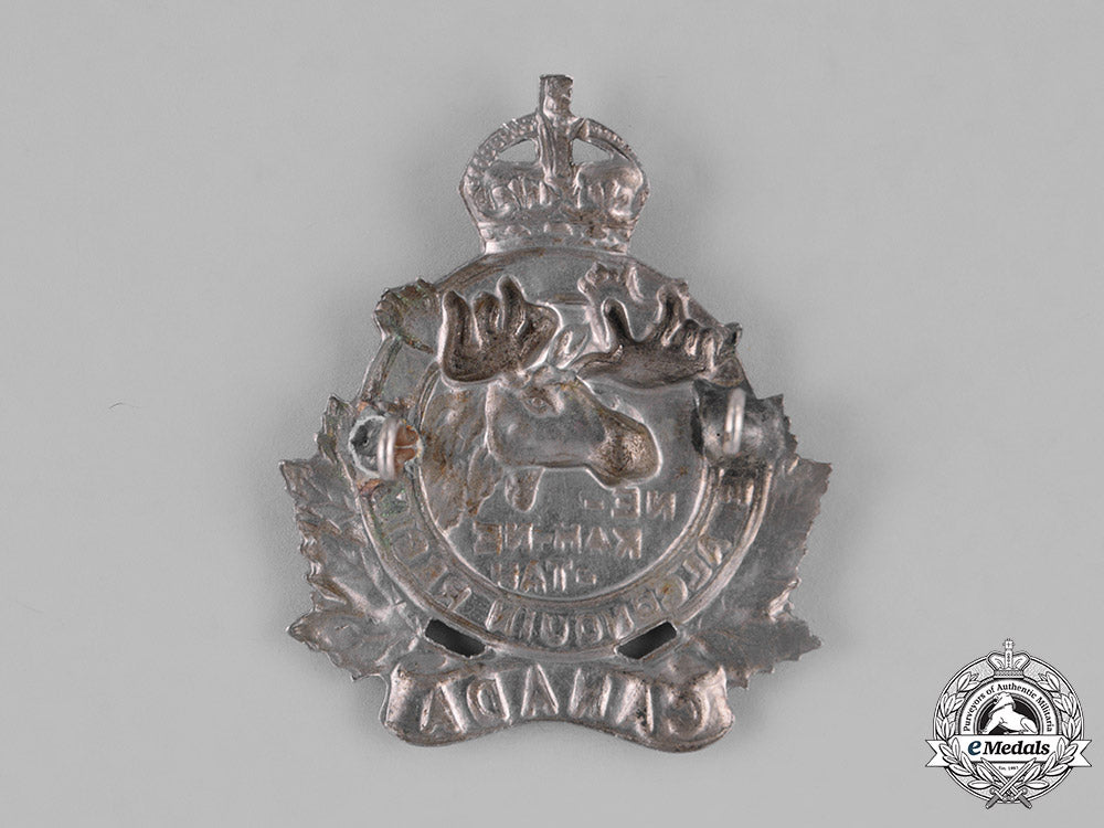 canada._an_algonquin_regiment_cap_badge_m181_3038