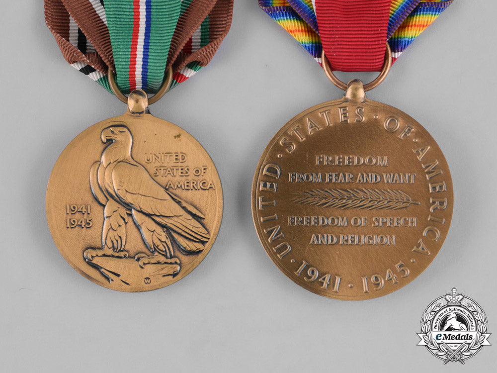 united_states._a_silver&_bronze_star_group_to_private_chilstedt,_kia_at_moncourt_woods,_october1944_m181_3077_2_1_1