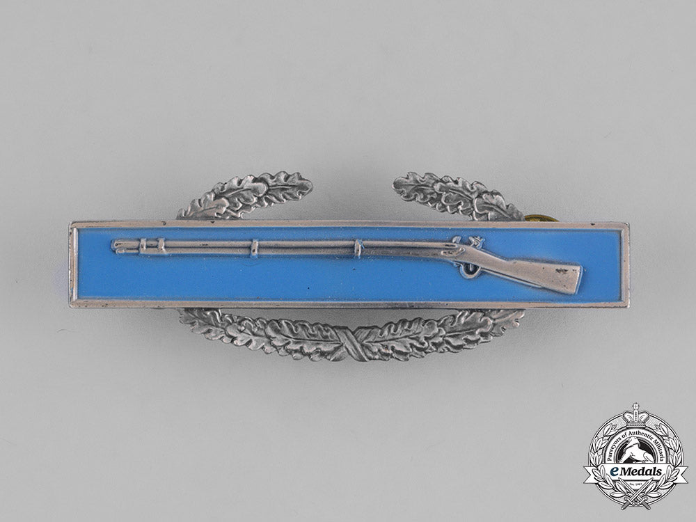 united_states._a_silver&_bronze_star_group_to_private_chilstedt,_kia_at_moncourt_woods,_october1944_m181_3082_2_1_1