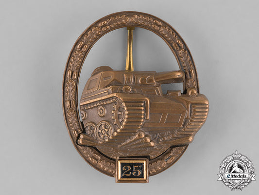 germany,_federal_republic._a_special_grade_tang_badge_for25_panzer_engagements,_alternative1957_version_m181_3305