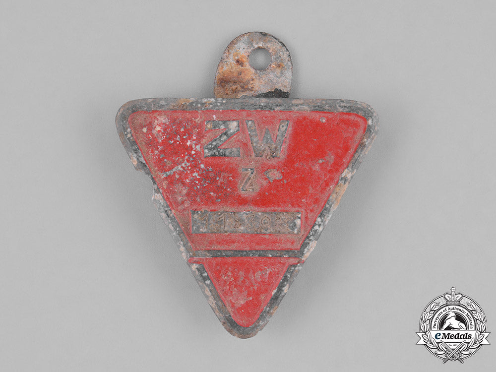 germany,_third_reich._an_occupied_territories_munition_factory_worker's_lapel_badge_m181_3315