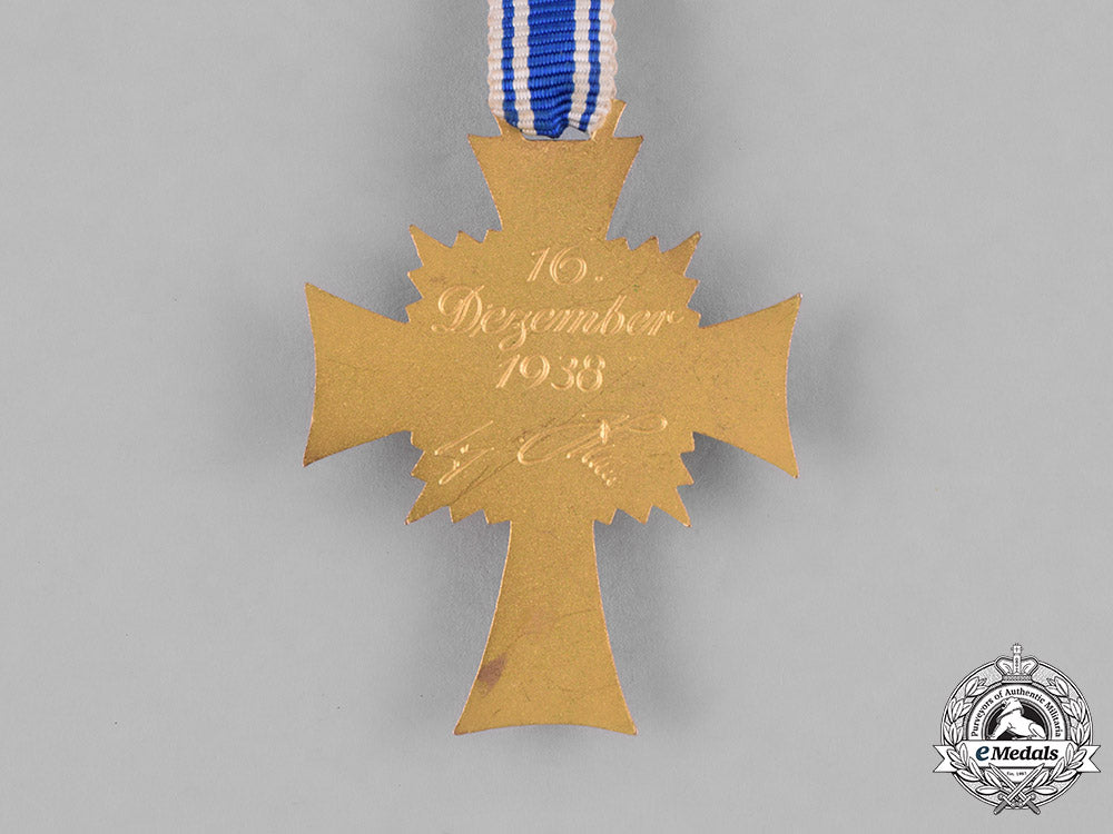 germany,_third_reich._a_cased_gold_grade_cross_of_honour_of_the_german_mother_by_friedrich_linden,_lüdenscheid_m181_3372