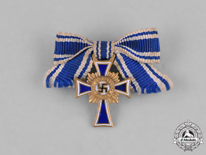 germany,_third_reich._a_cased_gold_grade_cross_of_honour_of_the_german_mother_by_friedrich_linden,_lüdenscheid_m181_3374