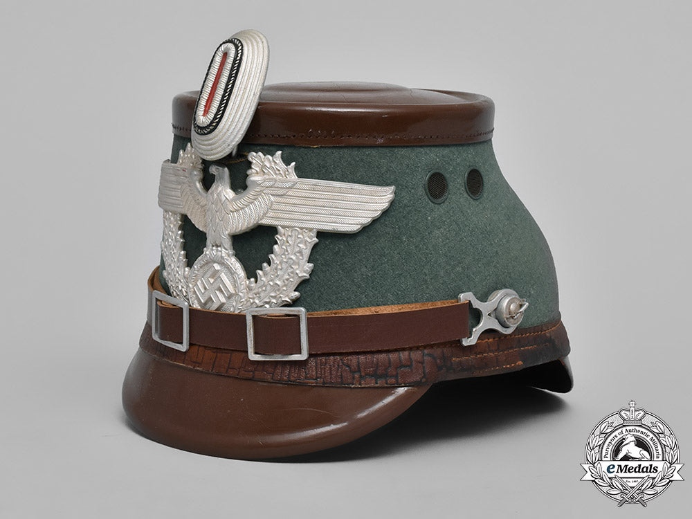 germany,_polizei._an_auxiliary_police(_polizei)_nco’s_shako_by_c._pose,_berlin_m181_3654
