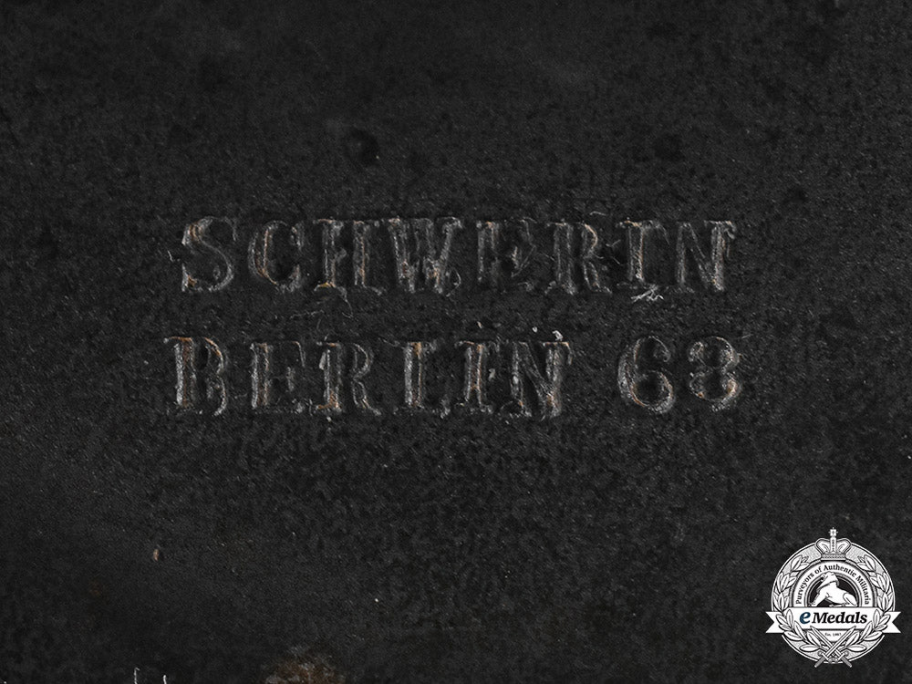 germany,_kriegsmarine._an_e-_boat_badge,_first_pattern,_by_schwerin_m181_3759