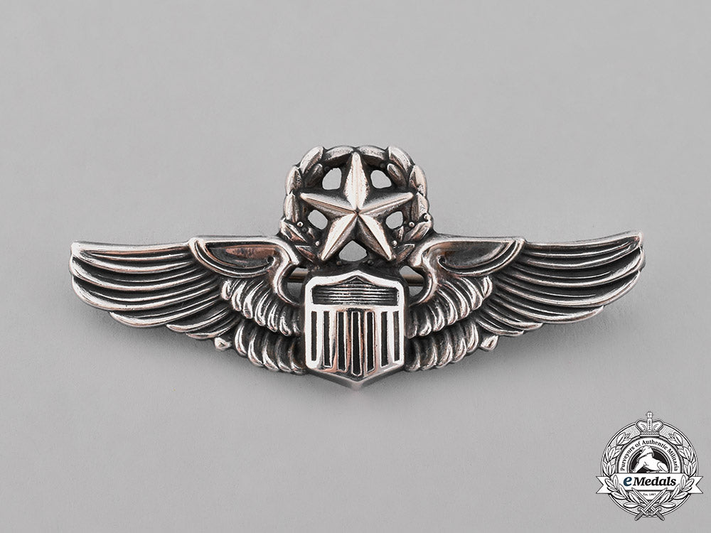 united_states._a_second_war,_korean_war_and_vietnam_war_group_to_colonel_mcglothlin,_usaf_m181_3816