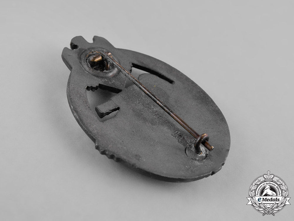 germany,_wehrmacht._a_tank_assault_badge,_bronze_grade,_by_hermann_aurich_m181_3829