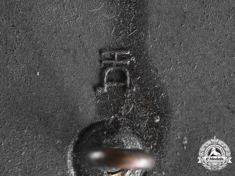 germany,_wehrmacht._a_tank_assault_badge,_bronze_grade,_by_hermann_aurich_m181_3832