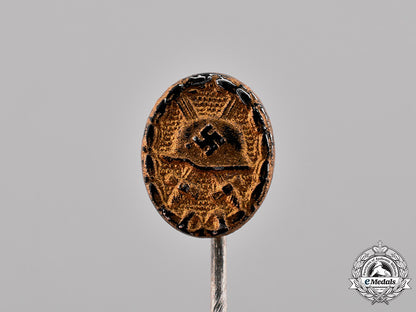 germany,_third_reich._a_grouping_of_two_miniature_stick_pins_m181_3835