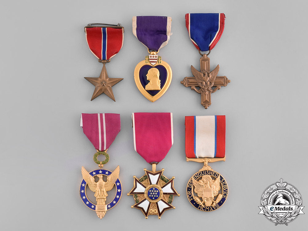united_states._a_lot_of_six_awards_m181_4021