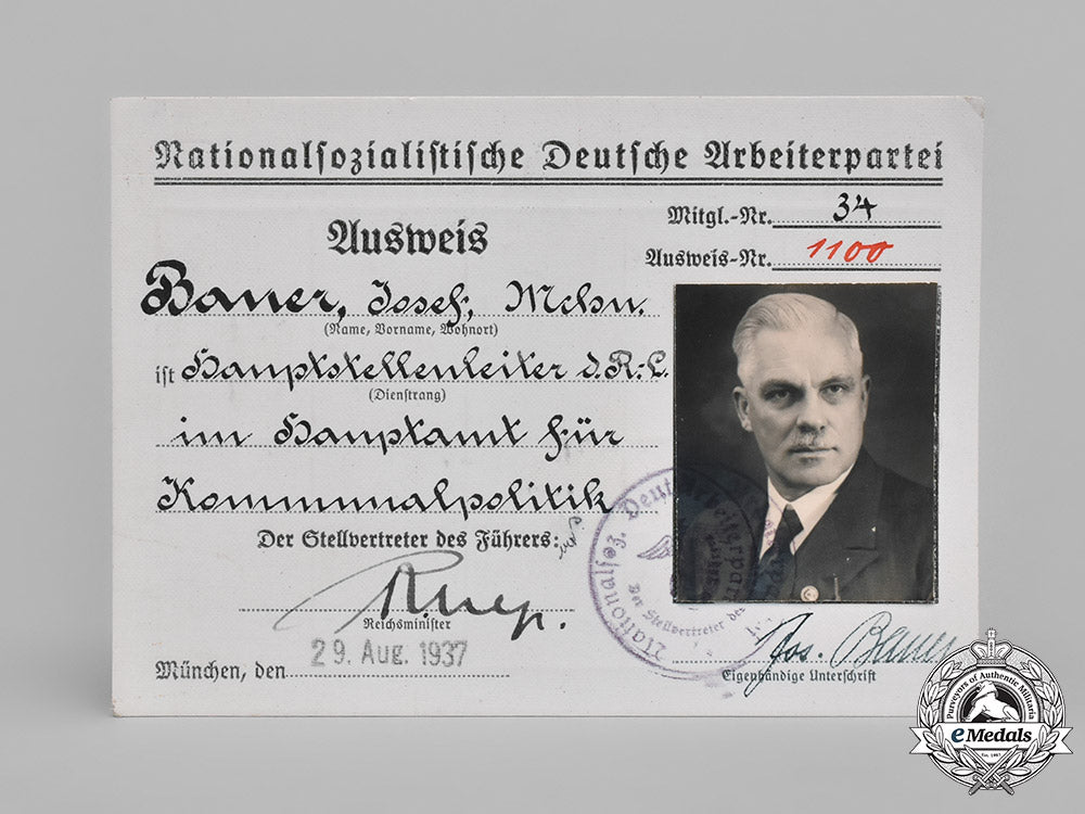 germany._a_desk_chest_with_concealed_pistol_compartment,_gifted_by_rudolf_hess_to_nsdap_member34_m181_4365