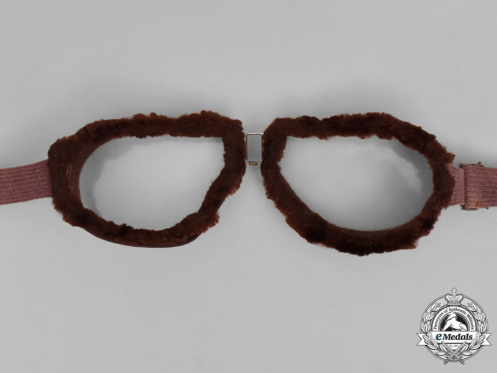 germany,_luftwaffe._a_ww1_prussian_pilot's_helmet_with_goggles_m181_4376