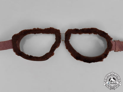 germany,_luftwaffe._a_ww1_prussian_pilot's_helmet_with_goggles_m181_4376