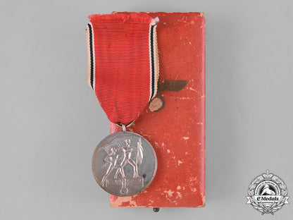 germany,_third_reich._a_commemorative_anschluss_of_austria_medal_with_case_m181_4611