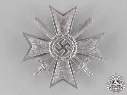 germany,_wehrmacht._a_war_merit_cross_first_class_with_swords_by_kerbach&_oesterhelt,_with_case_m181_4620