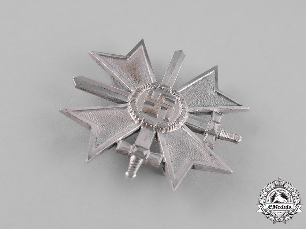 germany,_wehrmacht._a_war_merit_cross_first_class_with_swords_by_kerbach&_oesterhelt,_with_case_m181_4622
