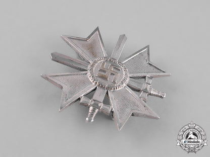 germany,_wehrmacht._a_war_merit_cross_first_class_with_swords_by_kerbach&_oesterhelt,_with_case_m181_4622