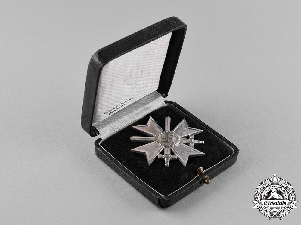 germany,_wehrmacht._a_war_merit_cross_first_class_with_swords_by_kerbach&_oesterhelt,_with_case_m181_4627
