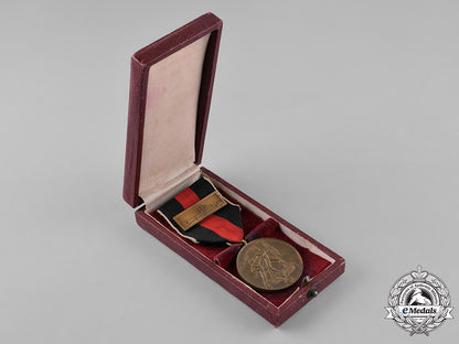 germany,_third_reich._a_sudetenland_medal_with_clasp_and_case_m181_4647