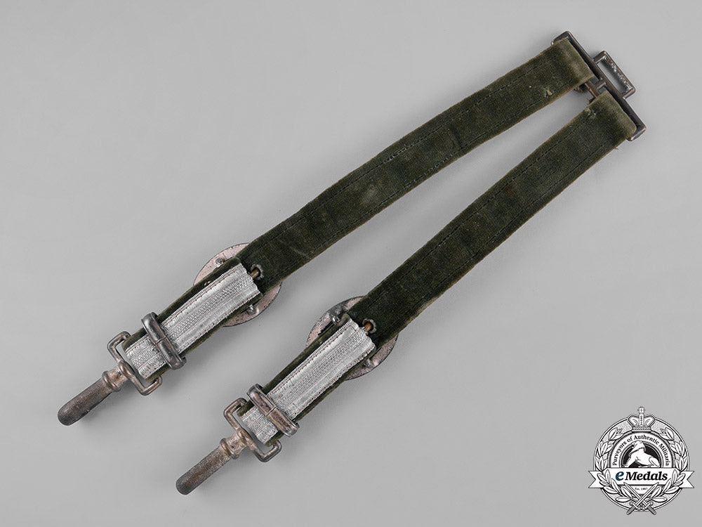 germany,_heer._a_set_of_heer(_army)_general_officer_dagger_hangers_m181_4981