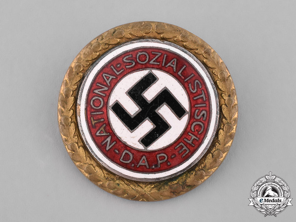 germany,_nsdap._a_golden_party_badge_awarded_to_otto_rick,_by_deschler&_sohn_m181_5064