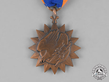 united_states._an_air_medal,_to_j.e._vaisey,1945_m181_5190