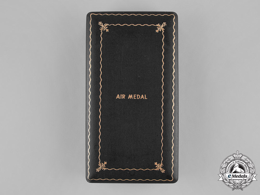 united_states._an_air_medal,_to_j.e._vaisey,1945_m181_5193