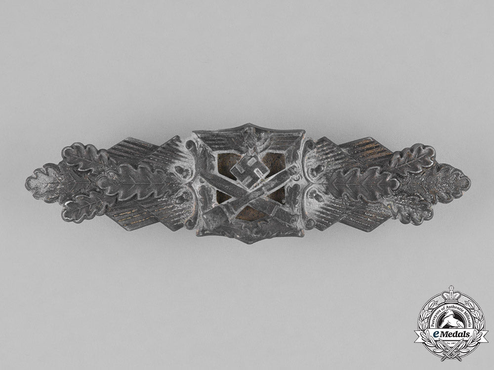 germany,_wehrmacht._a_close_combat_clasp,_bronze_grade,_by_friedrich_linden_m181_5229