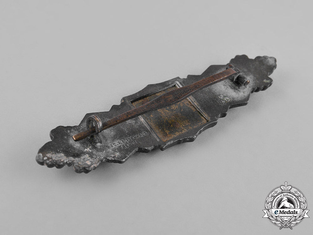 germany,_wehrmacht._a_close_combat_clasp,_bronze_grade,_by_friedrich_linden_m181_5232