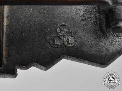 germany,_wehrmacht._a_close_combat_clasp,_bronze_grade,_by_friedrich_linden_m181_5236