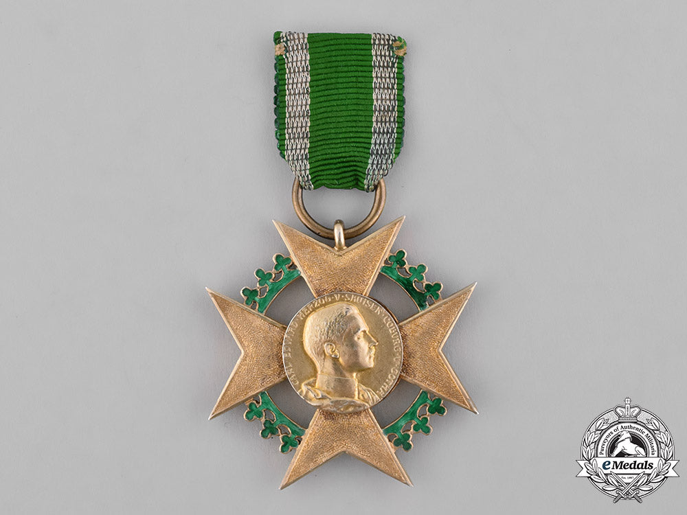 saxe-_coburg_and_gotha,_kingdom._an_honour_cross_for_art_and_science,1906-1918_versin_m181_5370