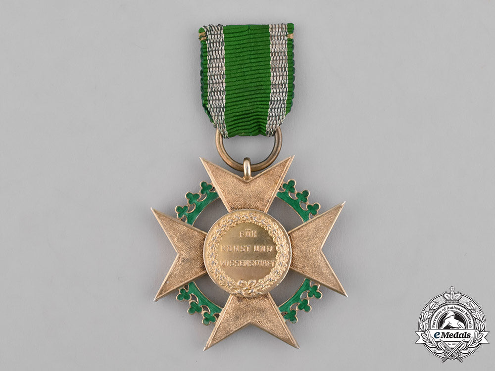 saxe-_coburg_and_gotha,_kingdom._an_honour_cross_for_art_and_science,1906-1918_versin_m181_5371