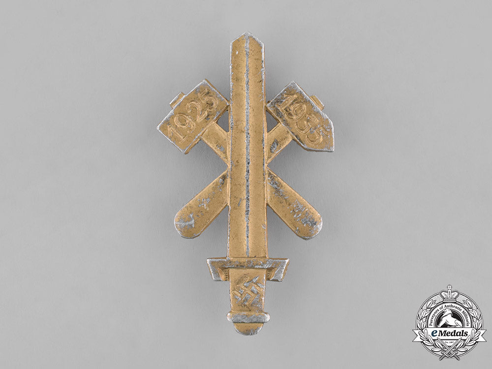 germany,_nsdap._a193510-_year_nsdap_in_gau_essen_badge_by_ferdinand_hoffstätter_m181_5464