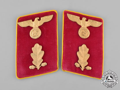 germany,_nsdap._a_pair_of_rzm-_marked_reichs_level_abschnittsleiter_collar_tabs_m181_5471
