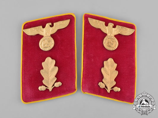 germany,_nsdap._a_pair_of_rzm-_marked_reichs_level_abschnittsleiter_collar_tabs_m181_5471