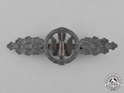 germany,_luftwaffe._a_bomber_pilot’s_clasp,_silver_grade,_by_funke_and_brünninghaus_m181_5478