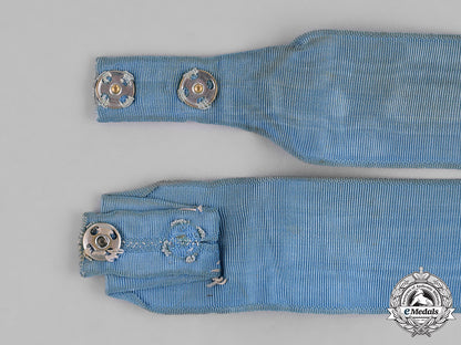 united_states._an_army_medal_of_honor_neck_ribbon,_type_v(1944-1964)_m181_5495