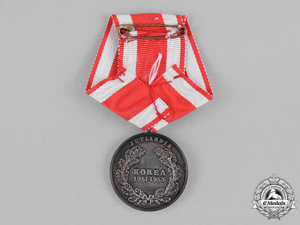 denmark,_kingdom._a_korea_medal_for_service_with_the_hospital_ship_ms_jutlandia1951-1953_m181_5627