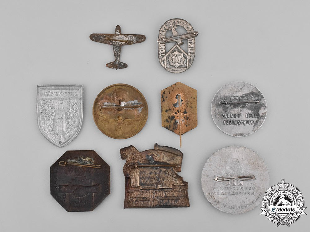 germany,_third_reich._a_grouping_of_nine_badges_m181_5707_1