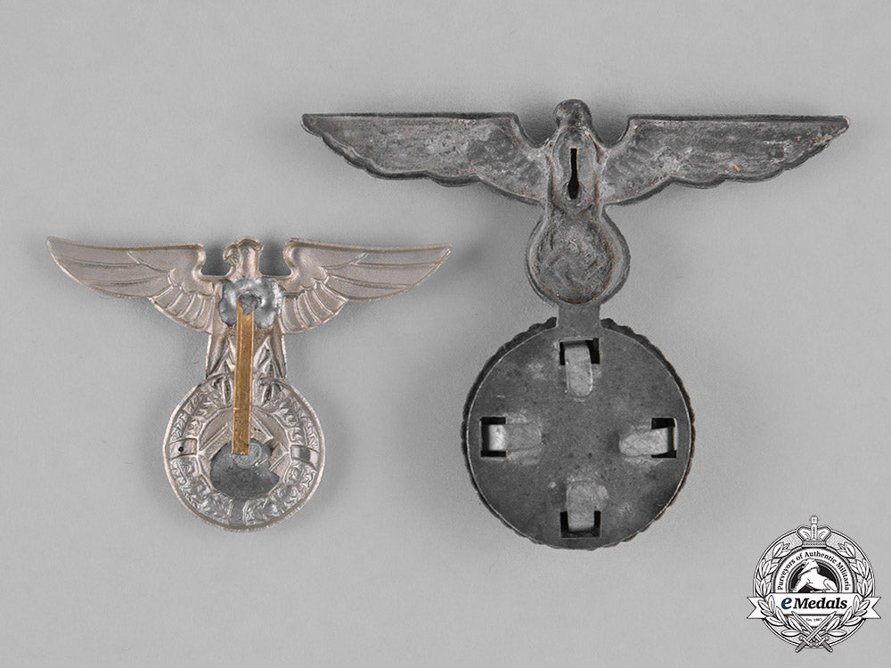 germany,_kriegsmarine._a_pair_of_kriegsmarine_cap_insignia_m181_5852