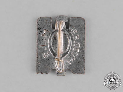 germany,_deutsches_rotes_kreuz._a_german_red_cross(_drk)_membership_badge_by_ernst_l._müller,_pforzheim_m181_5877