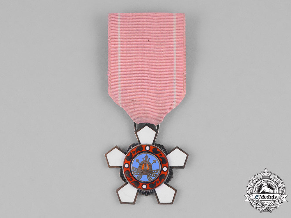 korea,_republic._an_order_of_military_merit,"_hwarang"_iv_class_badge_m181_6015_1