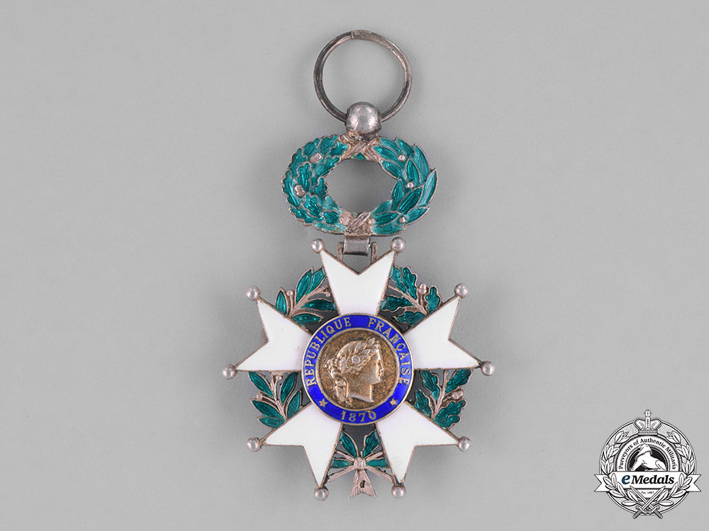 france,_republic._a_national_order_of_the_legion_of_honour,_v_class_knight,_c.1920_m181_6026