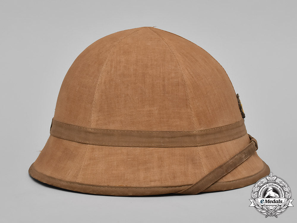 japan,_imperial._an_army_sun_helmet,_c.1940_m181_6232