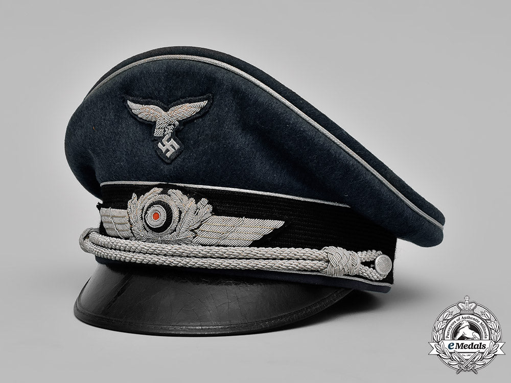 germany,_luftwaffe._a_luftwaffe_officer’s_visor_cap_by_wilhem_holters._m181_6282