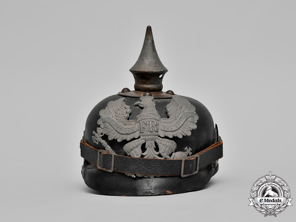 prussia,_state._a_heer(_army)_em’s_pickelhaube,_c.1915_m181_6302