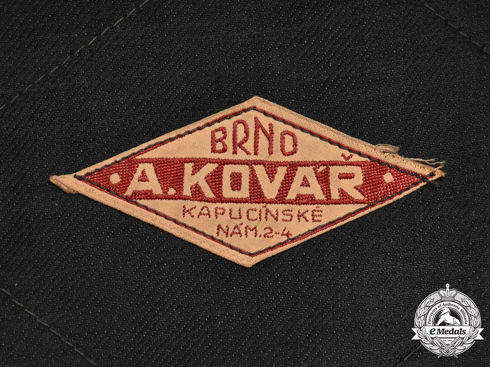 czechoslovakia,_republic._an_army_officer’s_visor_cap_by_a._kovař_m181_6833