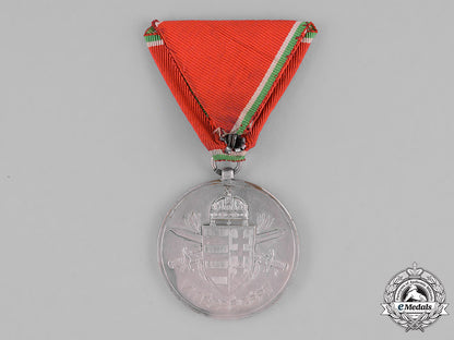 hungary,_kingdom._a_second_war_period_silver_grade_hungarian_medal_for_bravery_m181_7070